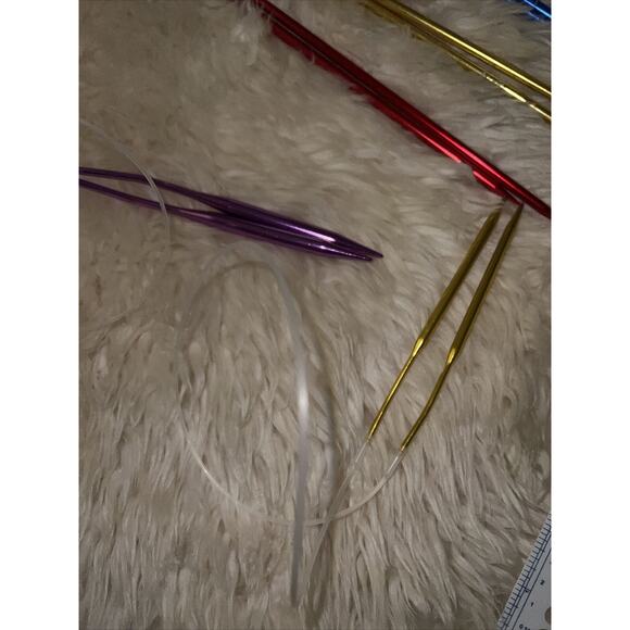 Knitting Needles Lot Diff Colors And Sizes One New K Crochet Hook Book Plus More - Picture 12 of 16